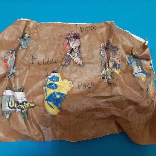 Produkt einer Decollage.