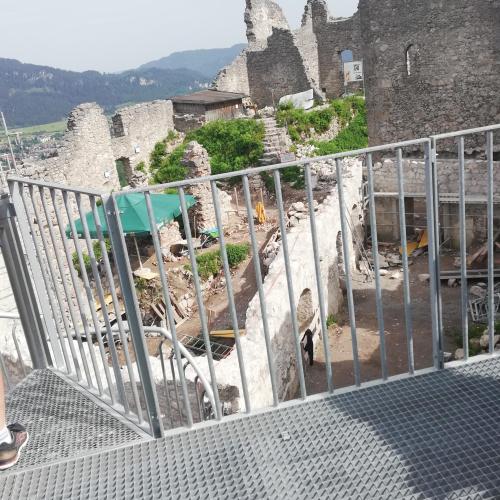 Ausblick auf die Burg Ehrenberg.