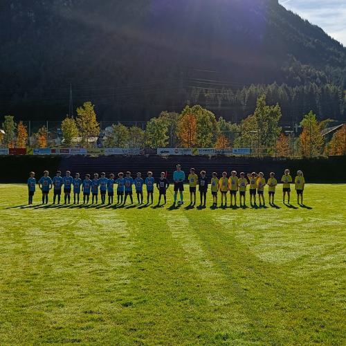 Aufstellung vor dem Spielanpfiff