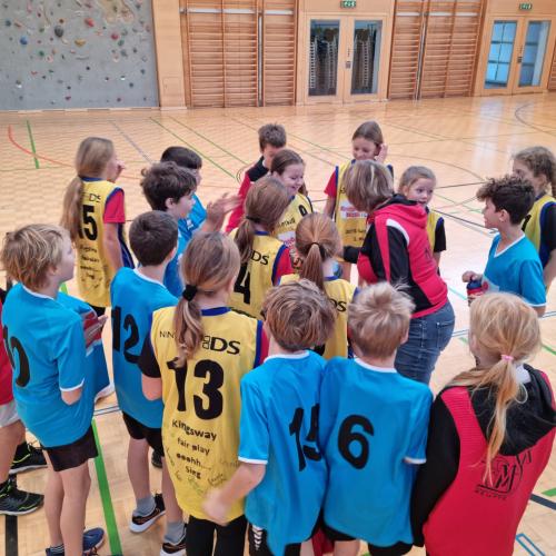 Teambesprechung der Schüler:innen.