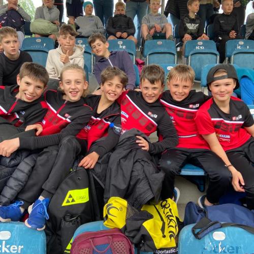 Schüler der 1. und 2. Klasse