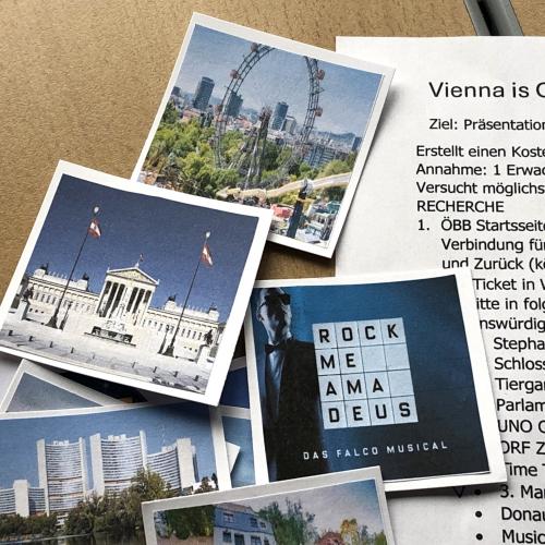 Kärtchen zu den wichtigsten Sehenswürdigkeiten Wiens. 