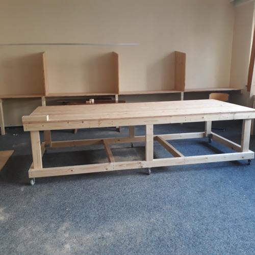 Holzkonstruktionen für den MINT-Raum.
