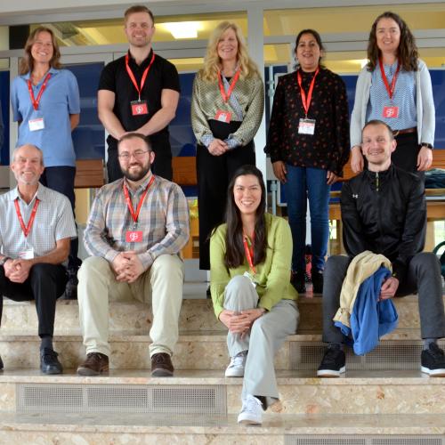 Gruppenfoto der English in action Leher.