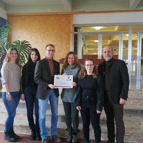 Übergabe Urkunde Direktion, Bürgermeister, Vertreter Euregio.