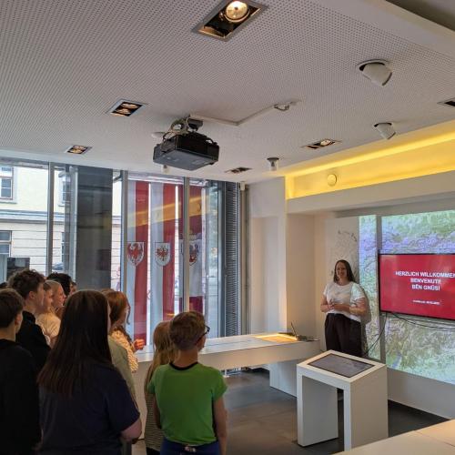 Führung im Euregiobüro.