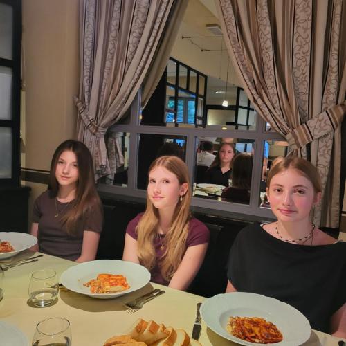Beim Abendessen