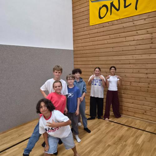 Kennenlerntage 1c und 1d: Spiele im Turnsaal.